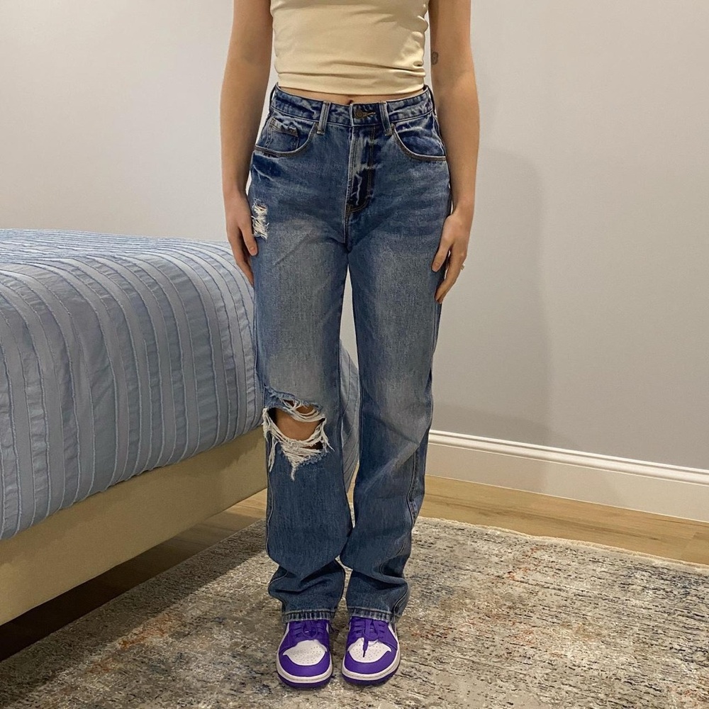 Windsor Denim, baggy ripped jeans, size 5, worn twice! 🤍👖